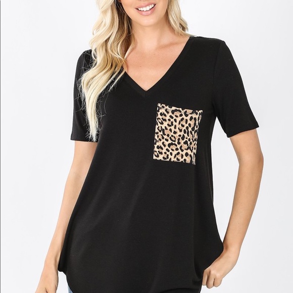 ShopEvelynne Tops - BLACK V NECK LEOPARD POCKET TUNIC TOP